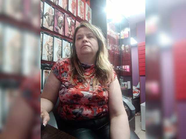 Live sex webcam photo for -Raven40- #273796802