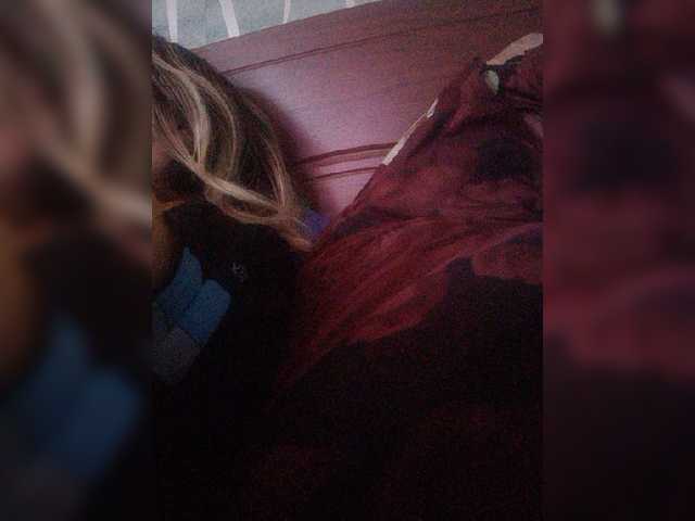 Live sex webcam photo for -Raven40- #276359894