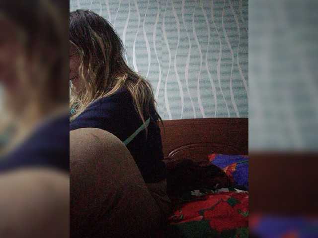 Live sex webcam photo for -Raven40- #276577591