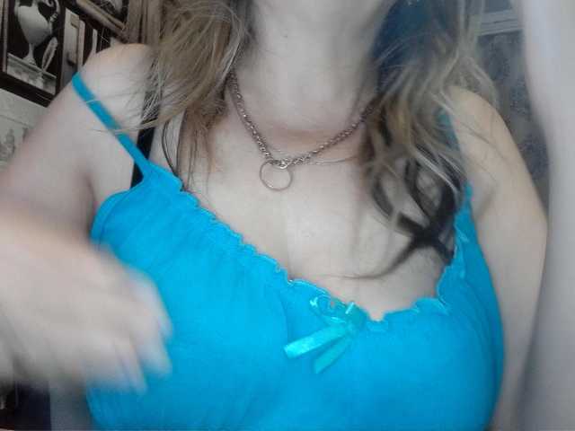 Live sex webcam photo for -Raven40- #276856087