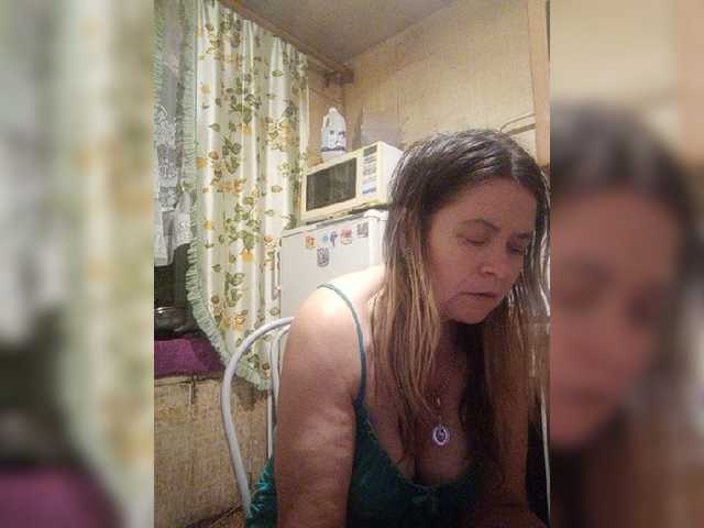 Live sex webcam photo for -Raven40- #276868105