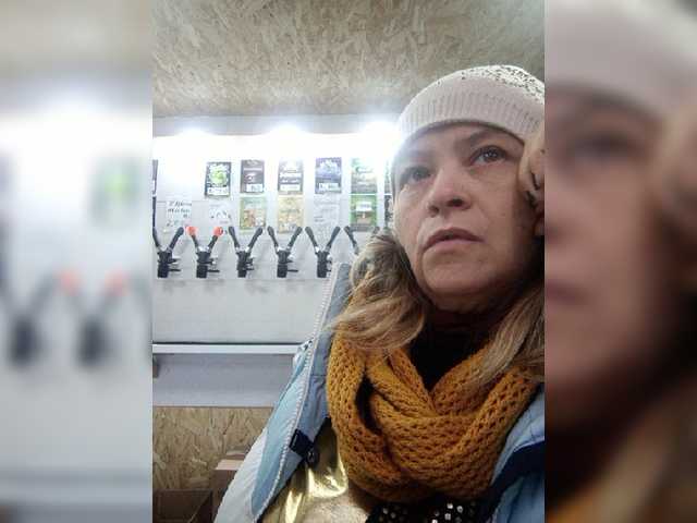 Live sex webcam photo for -Raven40- #276884962