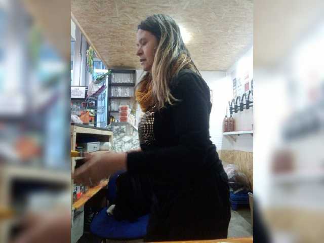 Live sex webcam photo for -Raven40- #276912670