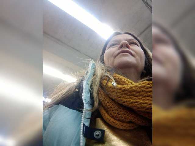 Live sex webcam photo for -Raven40- #276927473