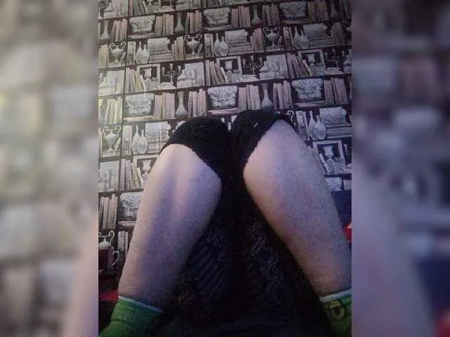 Live sex webcam photo for -Raven40- #276987184