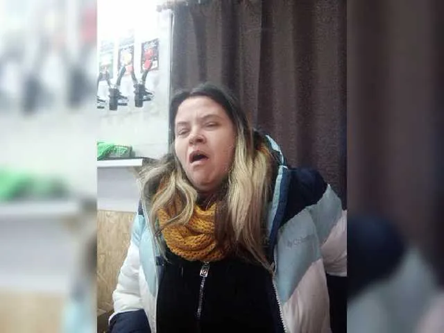 Live sex webcam photo for -Raven40- #277034193