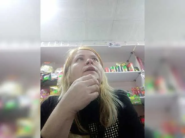 Live sex webcam photo for -Raven40- #277118043