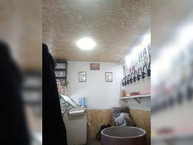 Live sex webcam photo for -Raven40- #277414635