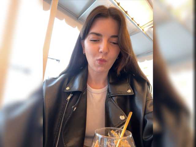 Live sex webcam photo for -Saharochek- #276647399