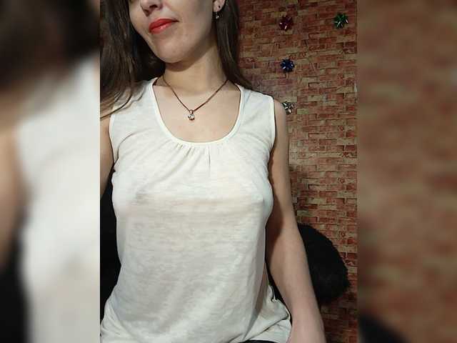 Live sex webcam photo for -Sandra-- #271959746