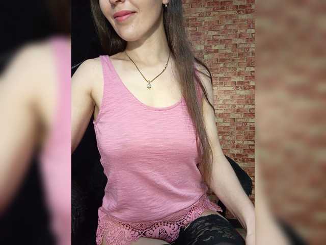 Live sex webcam photo for -Sandra-- #272322570