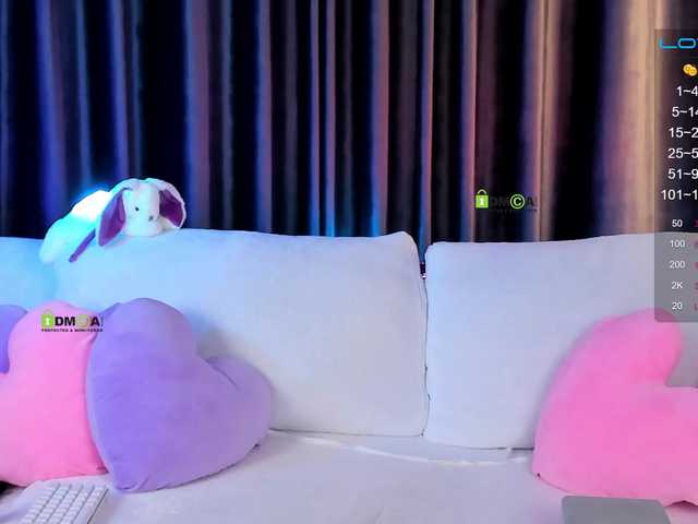 Live sex webcam photo for -SexyBounty- #275985660