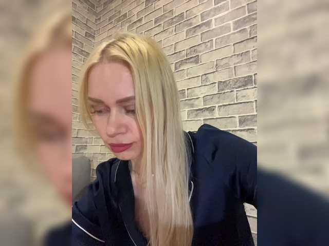 Live sex webcam photo for -SexyMilf- #291709603