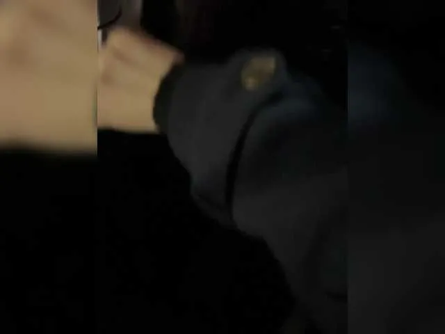 Live sex webcam photo for -SexyMilf- #292285588