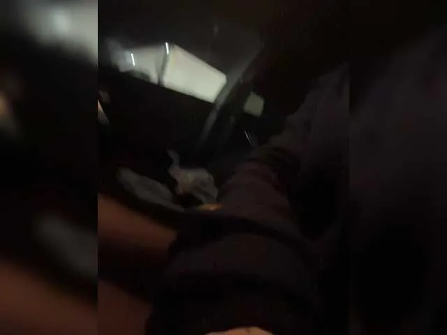 Live sex webcam photo for -SexyMilf- #292291687