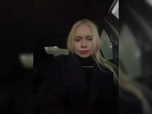 Live sex webcam photo for -SexyMilf- #292297302