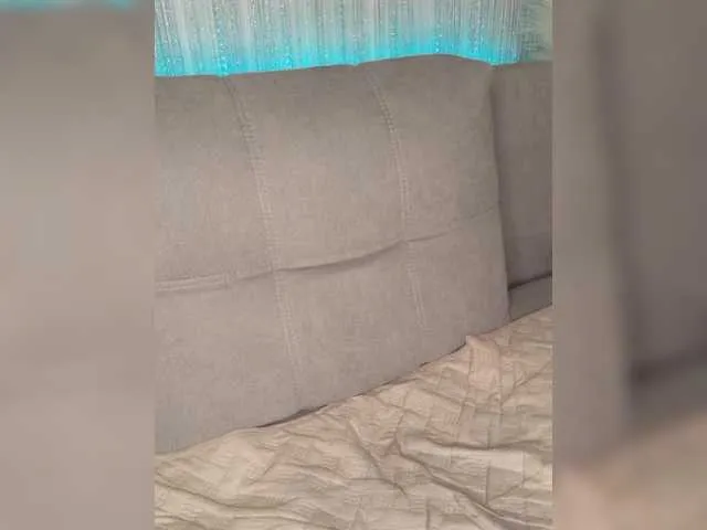 Live sex webcam photo for -Smetanka- #292137849