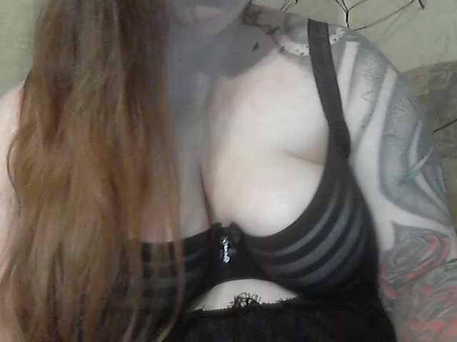 Live sex webcam photo for -Succubus- #278190438