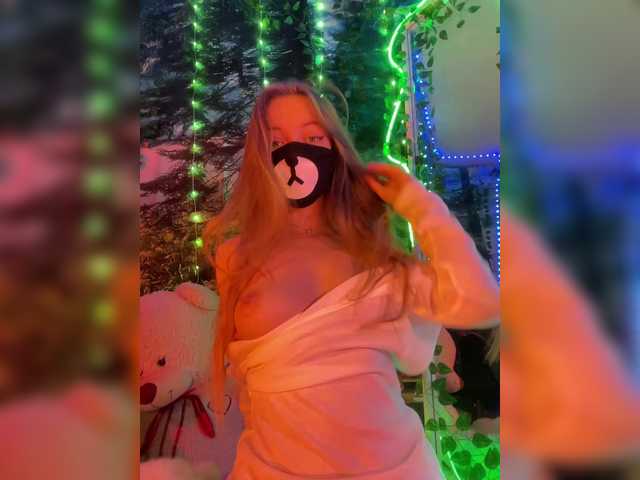 Live sex webcam photo for -Summer- #290880565