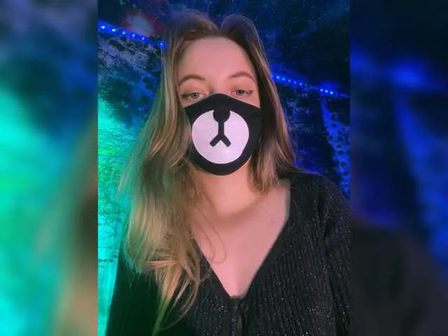 Live sex webcam photo for -Summer- #291789717