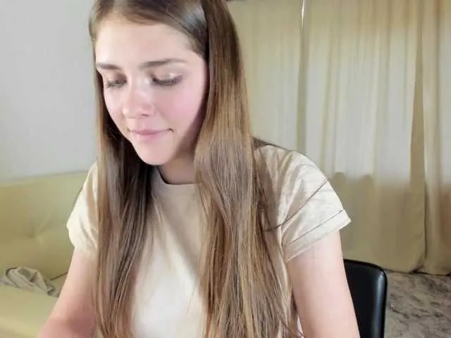 Live sex webcam photo for -sunshine #276481813