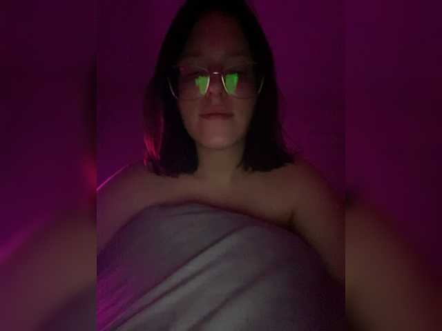 Live sex webcam photo for -TATAA- #276821468