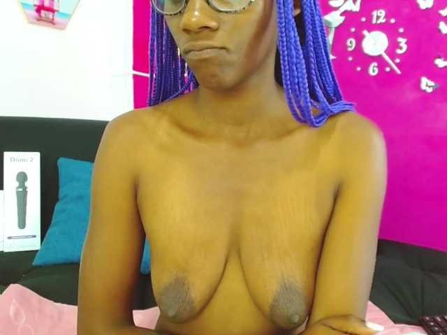 Live sex webcam photo for -UMAWILLIAMS #271709121