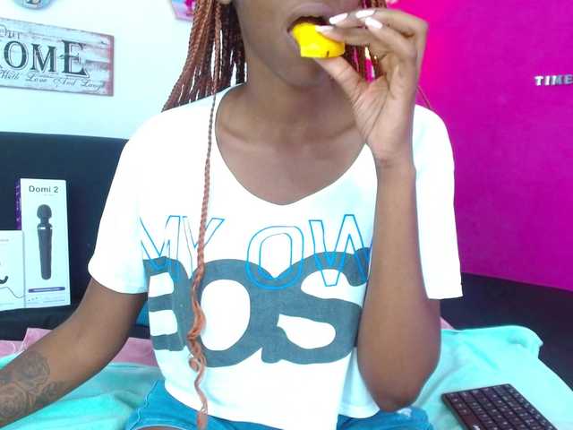 Live sex webcam photo for -UMAWILLIAMS #272190030