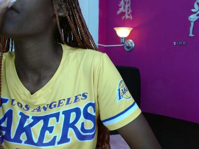 Live sex webcam photo for -UMAWILLIAMS #272305842