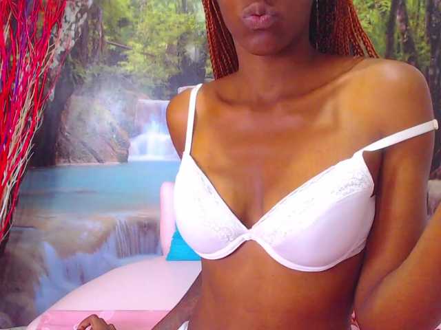 Live sex webcam photo for -UMAWILLIAMS #272734033