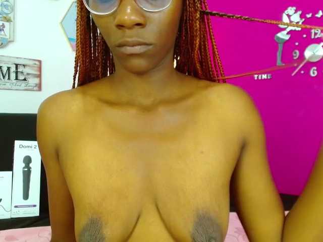 Live sex webcam photo for -UMAWILLIAMS #272754860