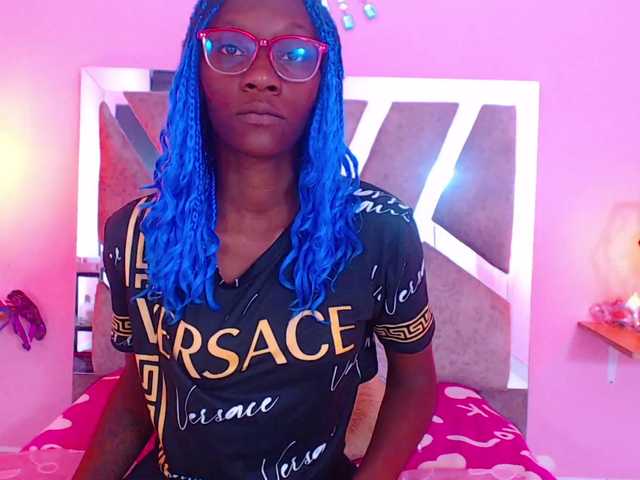 Live sex webcam photo for -UMAWILLIAMS #273795540