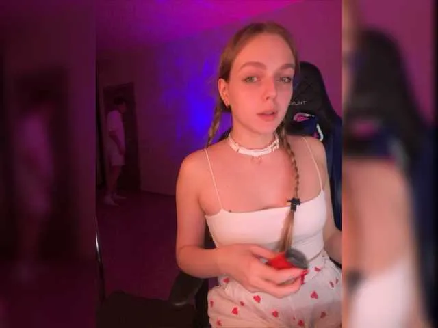 Live sex webcam photo for -VLADARISHA- #277274316