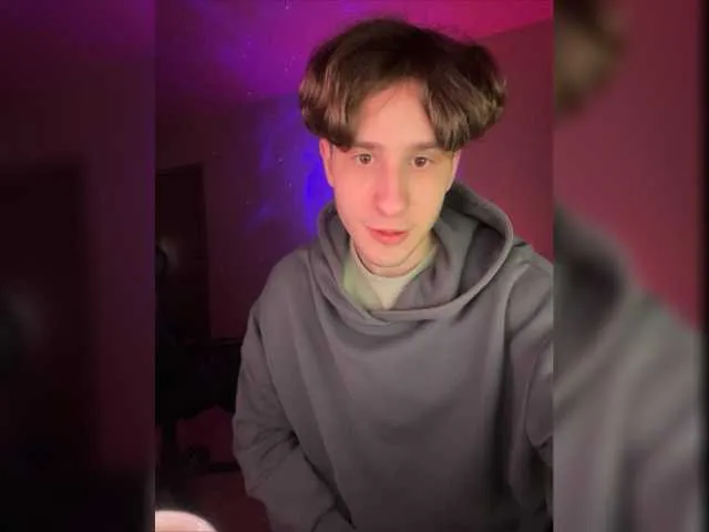 Live sex webcam photo for -VLADARISHA- #277356758