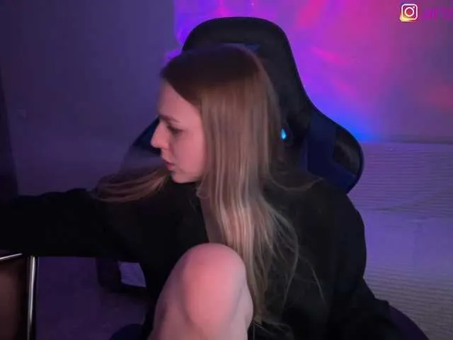 Live sex webcam photo for -VLADARISHA- #277426449