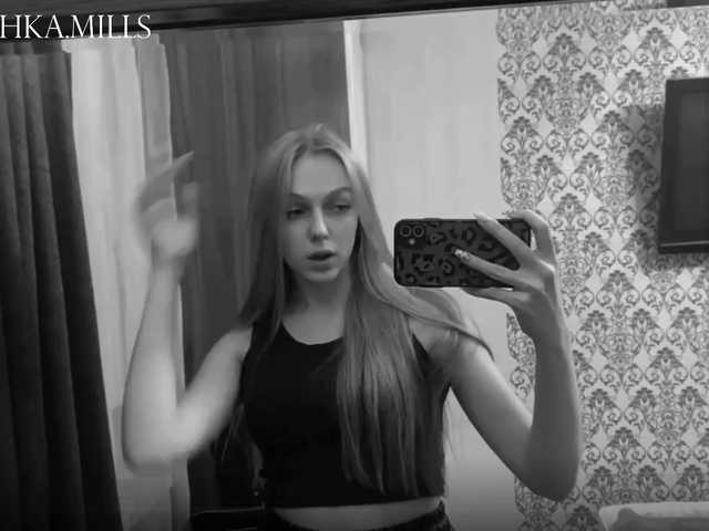 Live sex webcam photo for -VLADARISHA- #277613884