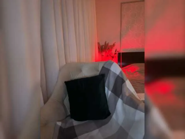 Live sex webcam photo for -Vaka- #278146052
