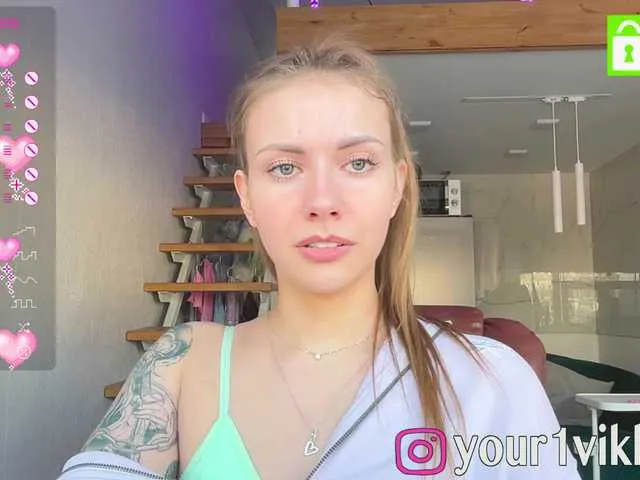 Live sex webcam photo for -VikkiL0vesCheese- #277521761