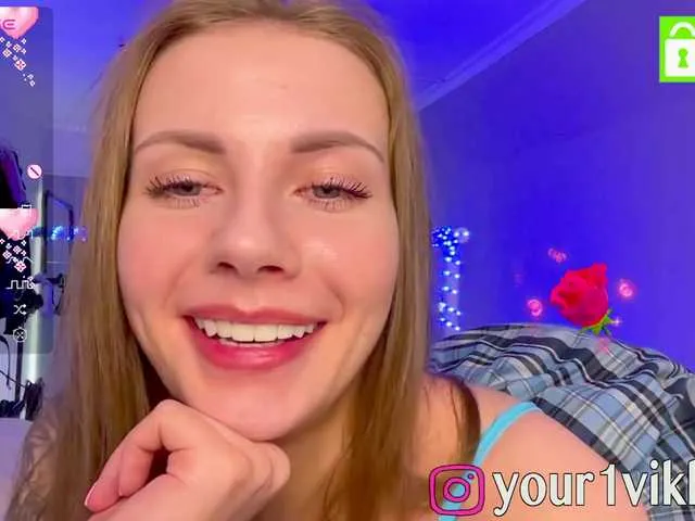 Live sex webcam photo for -VikkiL0vesCheese- #277568014