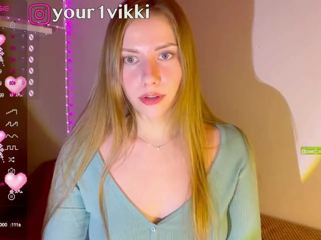 Live sex webcam photo for -VikkiL0vesCheese- #277774108