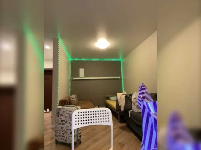 Live sex webcam photo for -VikkiL0vesCheese- #277840943