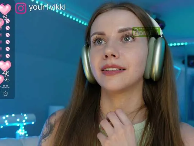 Live sex webcam photo for -VikkiL0vesCheese- #278300068