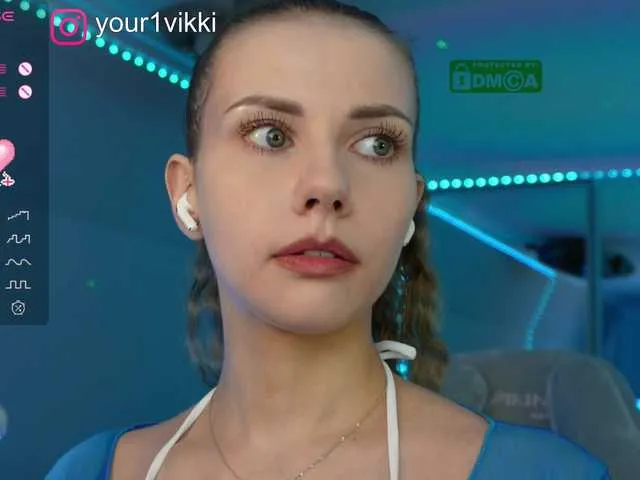 Live sex webcam photo for -VikkiL0vesCheese- #282237386