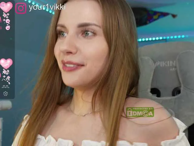 Live sex webcam photo for -VikkiL0vesCheese- #284349499