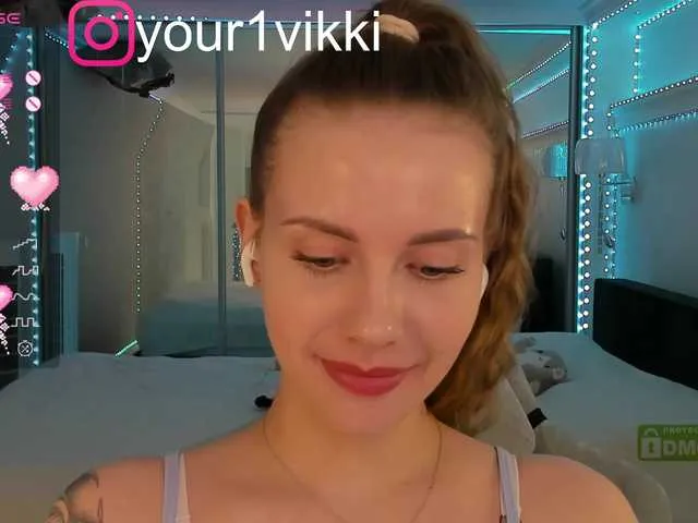 Live sex webcam photo for -VikkiL0vesCheese- #288292681