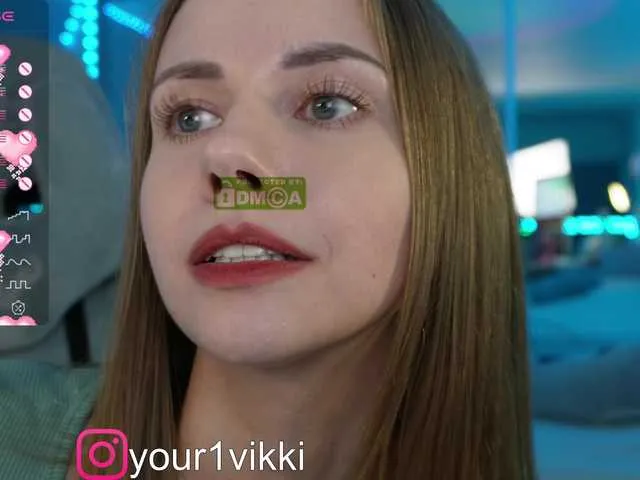 Live sex webcam photo for -VikkiL0vesCheese- #289318100