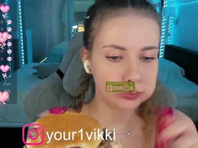 Live sex webcam photo for -VikkiL0vesCheese- #289332425