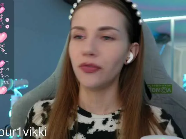 Live sex webcam photo for -VikkiL0vesCheese- #289460930