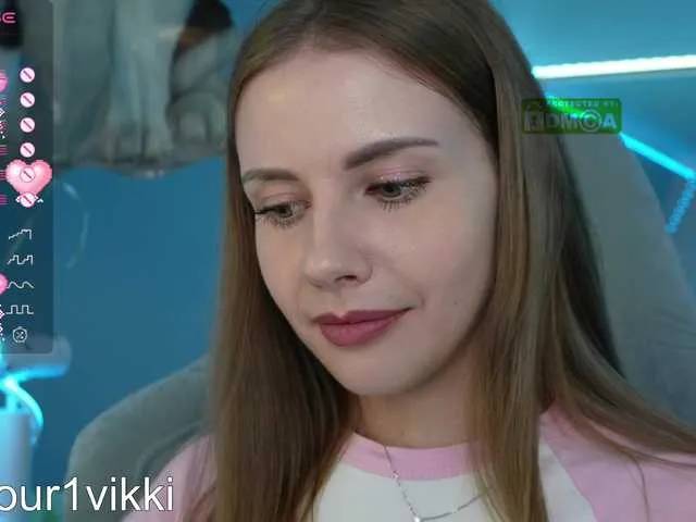 Live sex webcam photo for -VikkiL0vesCheese- #289794711