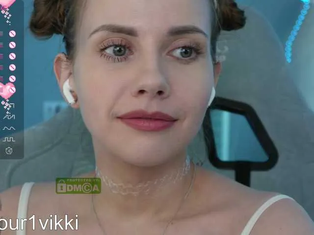 Live sex webcam photo for -VikkiL0vesCheese- #290006067